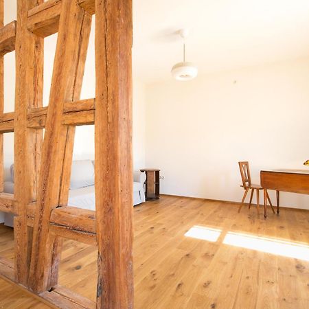 Das Schulhaus Enzklosterle Bagian luar foto